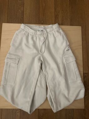 Aritzia White Sweatfleece Shorts with Elastic Waist